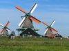 Amsterdam: Giethoorn and Zaanse Schans tour with a relaxing canal cruise.